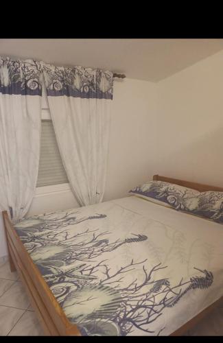 Postel nebo postele na pokoji v ubytování Apartmani Lun Vir
