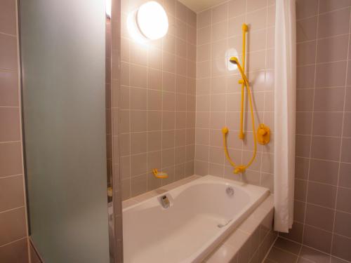 Ένα μπάνιο στο ANA Crowne Plaza Resort Appi Kogen by IHG
