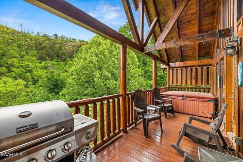 Cubby Bear Smoky Mountain Cabin - Summer Specials! photo 26