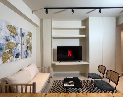 Kálm I - Curated Stays in the Historic Center