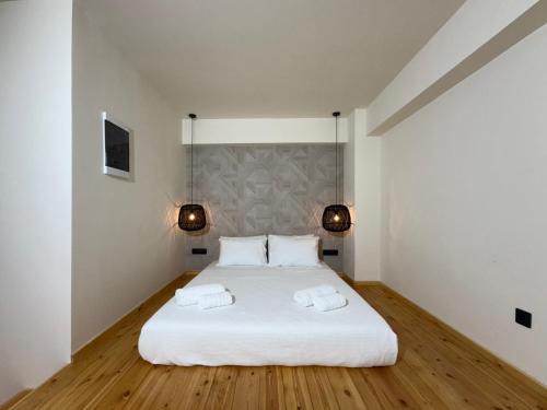 Kálm I - Curated Stays in the Historic Center