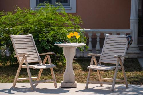 Zahrada ubytování NEW! Villa Josefina with heated Pool