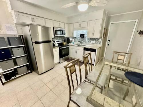 New Listing Sands Villa Steps to the Beach Flip-Flop Getaways photo 10