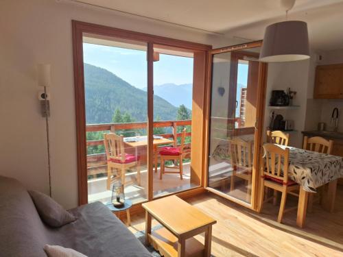 Bel appart au centre des Orres 1800 - Grand balcon Belle vue - A côté pistes