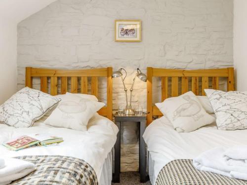 Katil atau katil-katil dalam bilik di 2 bed in Brecon BN100