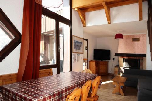 Résidence Le Cairn - COEUR STATION LES ORRES - Résidence LE CAIRN - Triplex 12 Personnes MAE-6391