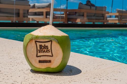 La alberca dentro o cerca de Ibis Styles Maragogi - O primeiro Ibis Styles pé na areia do Brasil