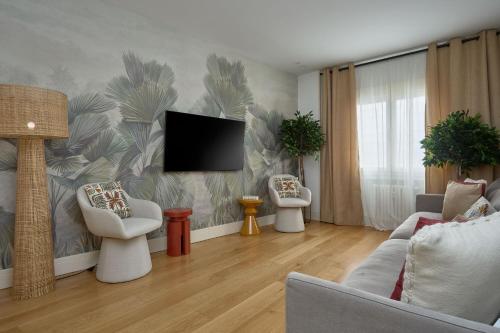 Aldonza Lorenzo Spacious apartment with a garden