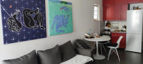 Η κουζίνα ή μικρή κουζίνα στο Cozy apartment Budva city center