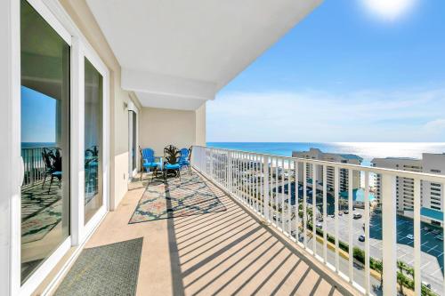 Laketown Wharf 1523 by Emerald Coast Retreats photo 10