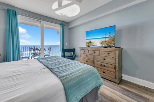 Laketown Wharf 1523 by Emerald Coast Retreats photo 3