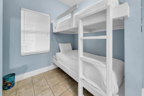 Laketown Wharf 1523 by Emerald Coast Retreats photo 33