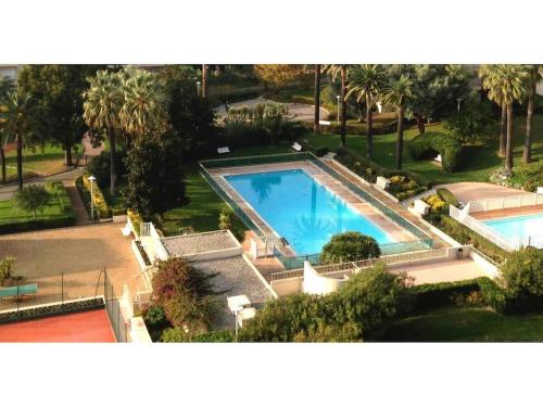 an overhead view of a large swimming pool at Luxury Vintage Rooftop Appartment in Antibes