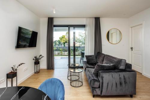 Time&Joy apartment with private pool