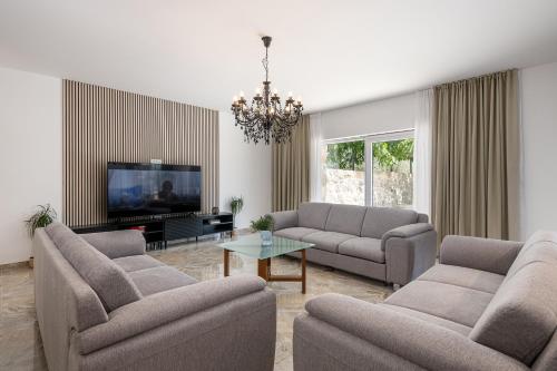 Villa ANKICA with heated pool