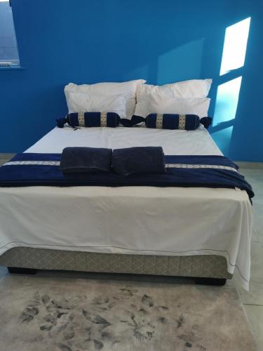 Katil atau katil-katil dalam bilik di Sapphire Studio Self Catering At 54
