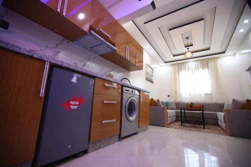 Η κουζίνα ή μικρή κουζίνα στο tourist apartments
