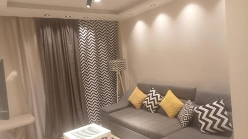 شقق ايجارية في قريه بورتو السخنه