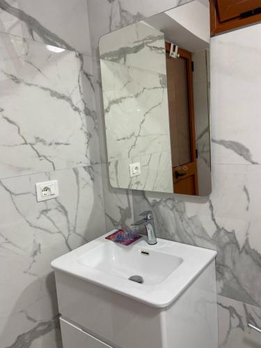 A bathroom at Valet e pushimit