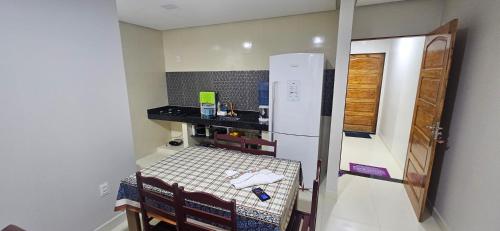 Η κουζίνα ή μικρή κουζίνα στο Apartamento em Heliopolis - 3 quartos 100 metros da praça