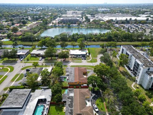 Foto dalla galleria di Amazing Home Just Mins To Hospitals Golf & Parks a Plantation