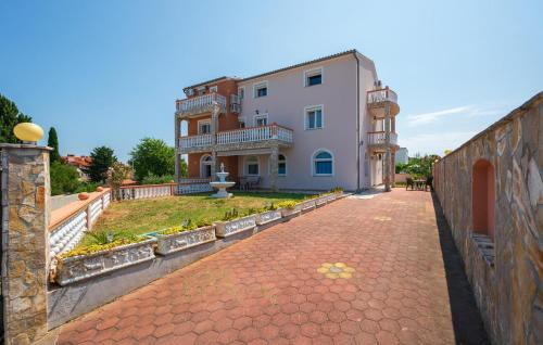 Nice Apartment In Pula With Wifi