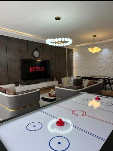 Luxury Waterview 3 bedroom apartment in Banana Island with Pool, Gym, Air Hockey, Table tennis and Free WIFI