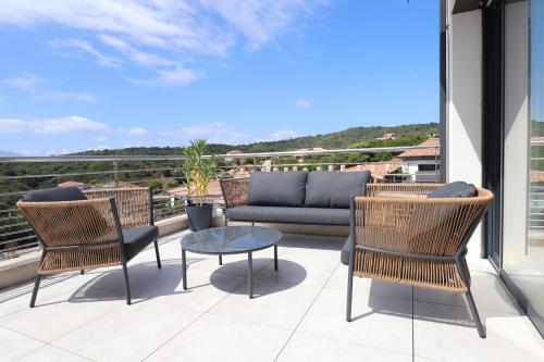 T3 Le Bohème au Villas Acum - Domaine de Standing avec Vue Mer & Excellente situation géographique