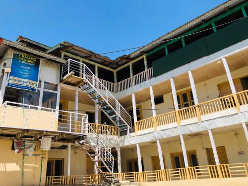 Gallery image of 7 Heavens Guest House & Restaurant Kel Neelum valley 