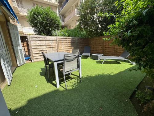 CONGRES - Appartement 4 personnes grande terrasse dans le Carré d'Or à Nice