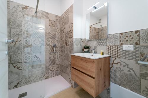 Et badeværelse på GuestHost - Borgo 84 Marzamemi - Interno 23