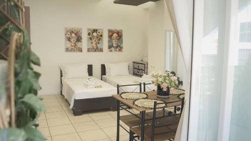 Postel nebo postele na pokoji v ubytování Central C3 studio