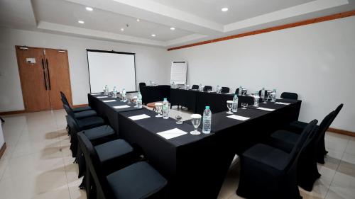 Konferenční prostory v ubytování Yellow Star Gejayan Hotel