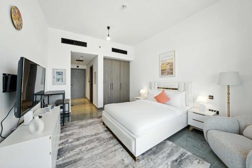 Luxury Retreat in Arjan with Refined Living