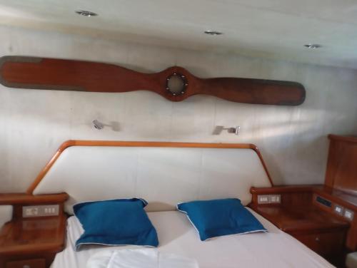 The boathouse photo 33