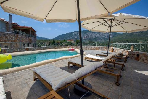 Γενική θέα στο βουνό ή θέα στο βουνό από  αυτή η βίλα