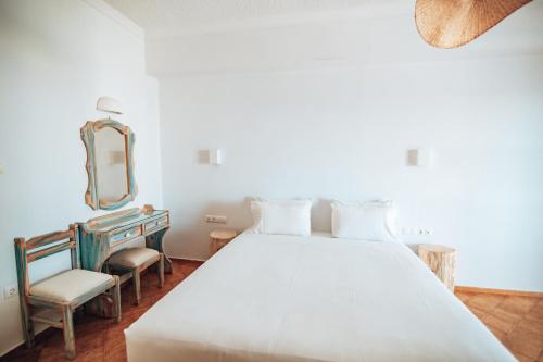 Gallery image of Paros Holiday Sun Hotel in Pounda