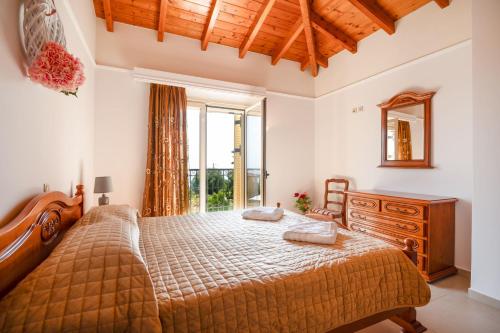 Кровать или кровати в номере Villa Allegra