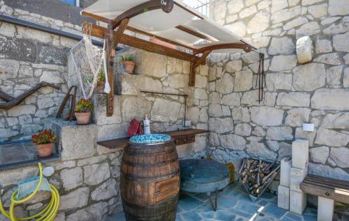 Imagen de la galería de Stunning Home In Monterosso Almo, en Monterosso Almo