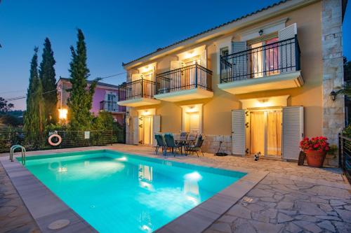 Бассейн в Villa Allegra или поблизости