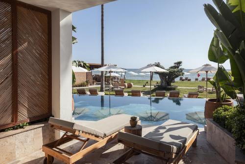 Bazén v ubytování Day One Beach Resort & SPA - Adult Only nebo v jeho okolí