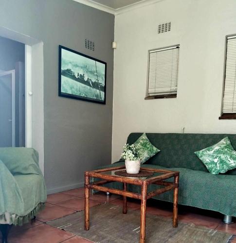 Posezení v ubytování N-One Self Catering