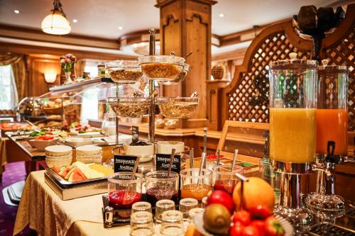 Jídlo v hotelu nebo okolí