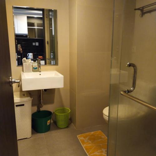 Bilik mandi di JLRealEstate