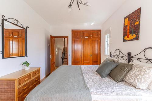Ένα ή περισσότερα κρεβάτια σε δωμάτιο στο Private villa in Tamango Hill