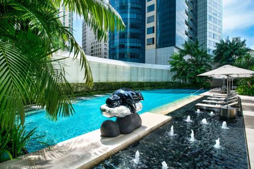 Πισίνα στο ή κοντά στο The St. Regis Singapore