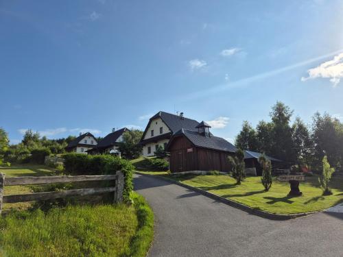 Chalupy ABJ a Apartmány ve Stodole ABJ Kraličák