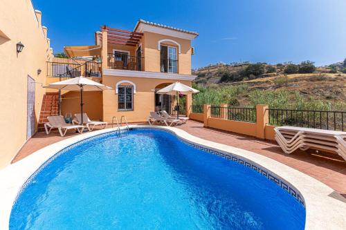 Πισίνα στο ή κοντά στο Private villa in Tamango Hill