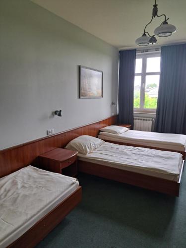 Pokoj trzyosobowy osobne łóżka Quick Check In