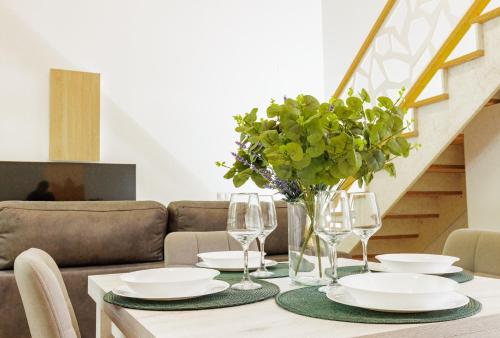 Urban apartment BAJO 8 - HOUSEVANLIVE